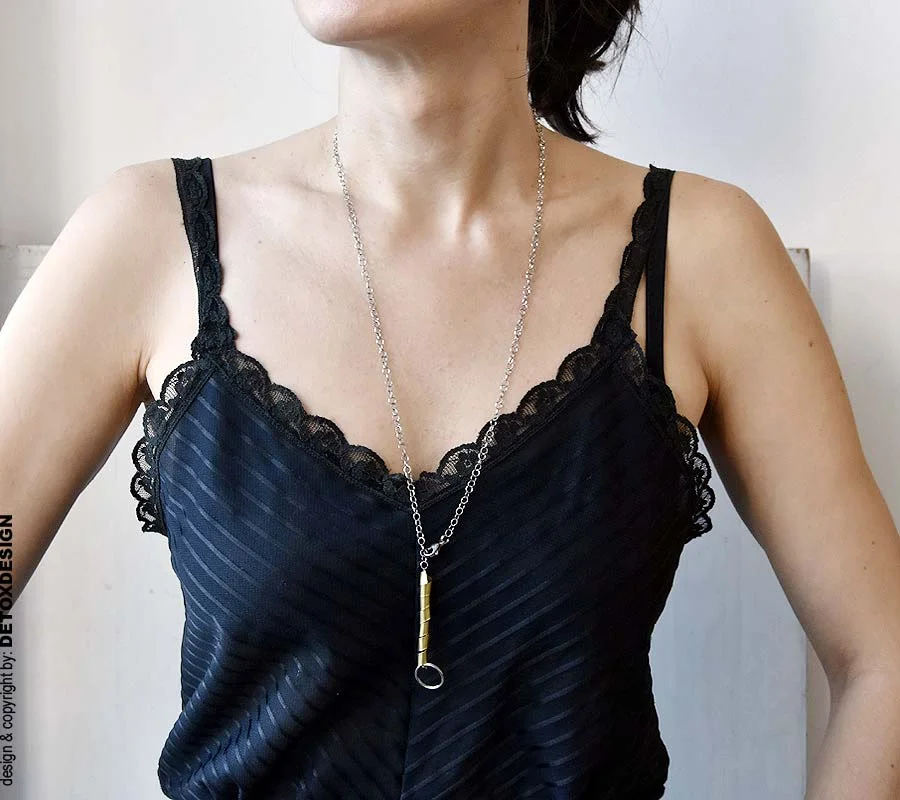 Prosty naszyjnik damski NAGANO26 można nosić także jako długi naszyjnik z wisiorem
